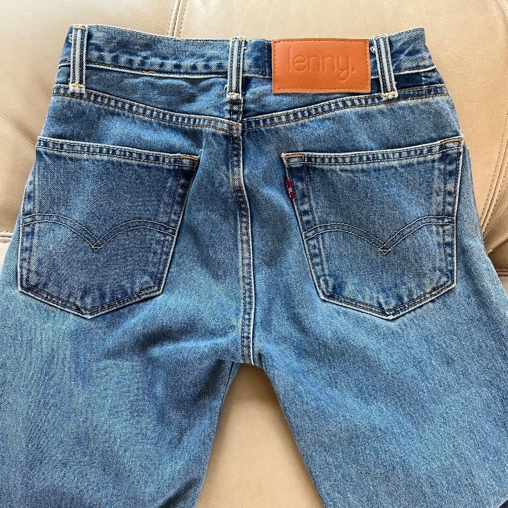 Lenny | Embroidered 'Hey There' Jeans - Picture 6 of 6